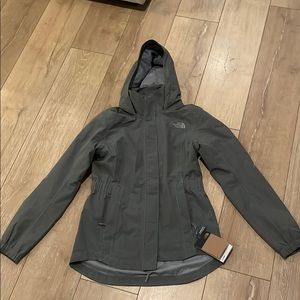 North Face Resolve Parka 2